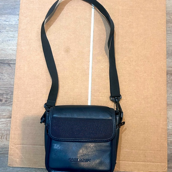 Case Logic Zippered Camera Bag w/ Shoulder Strap 8x8 - Picture 1 of 3